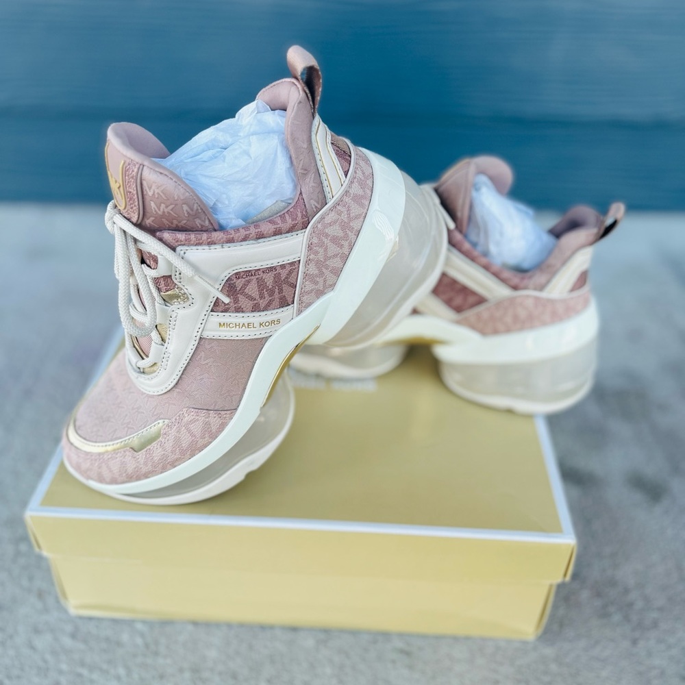 Michale Kors shoes